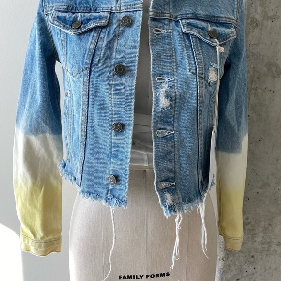 Grlfrnd Cropped Denim Jacket - Picture 6 of 12